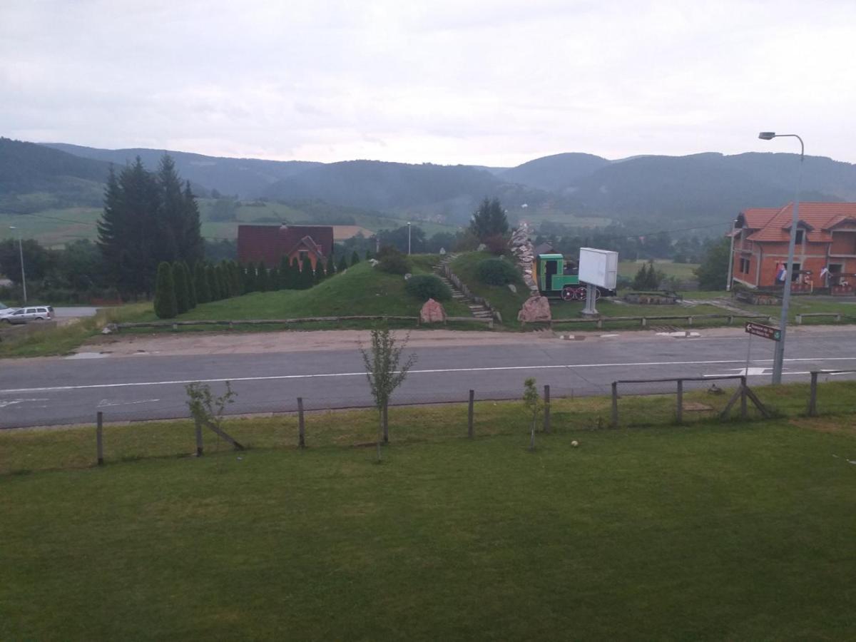 Apartman Milica Kremna Luaran gambar