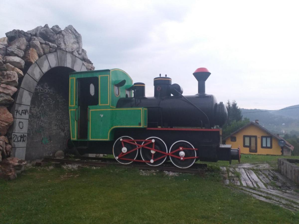 Apartman Milica Kremna Luaran gambar